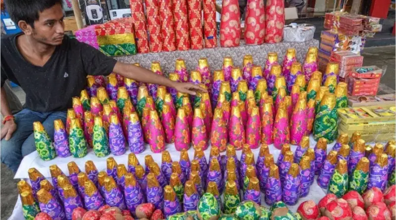 Firecrackers Ban: सरकार का बड़ा फैसला, इस साल दिवाली के मौके पर पटाखों पर बैन