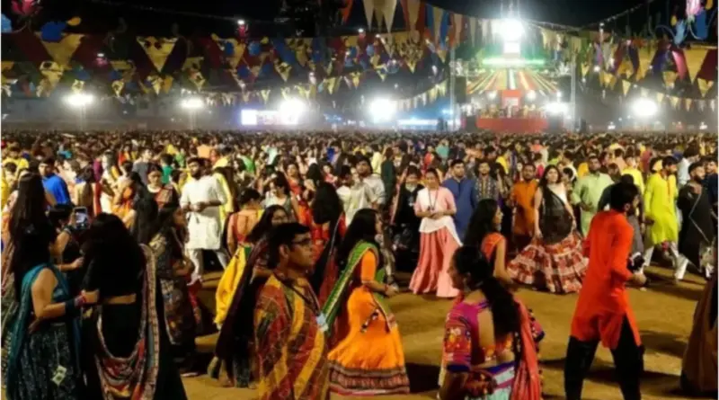 Gujarat Garba Controversy: गुजरात में गरबा आयोजनों में मुस्लिमों की एंट्री पर विवाद क्यों?
