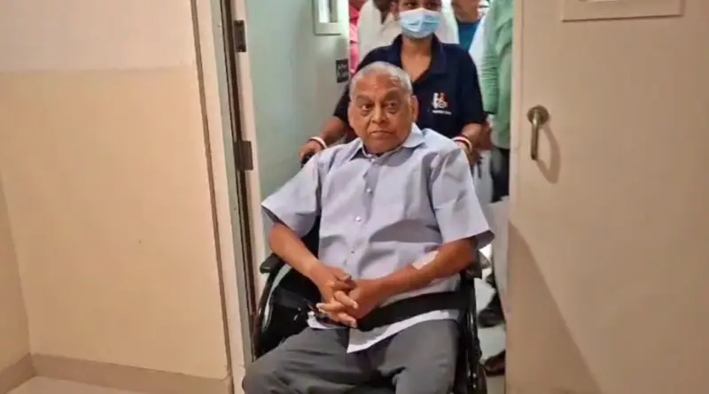 नीरज कुमार अस्पताल से डिस्चार्ज