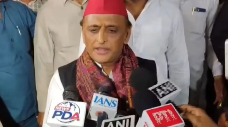 अखिलेश यादव की EC से मांग, बोले- चुनावी गड़बड़ियों के हलफनामों पर हो कार्रवाई